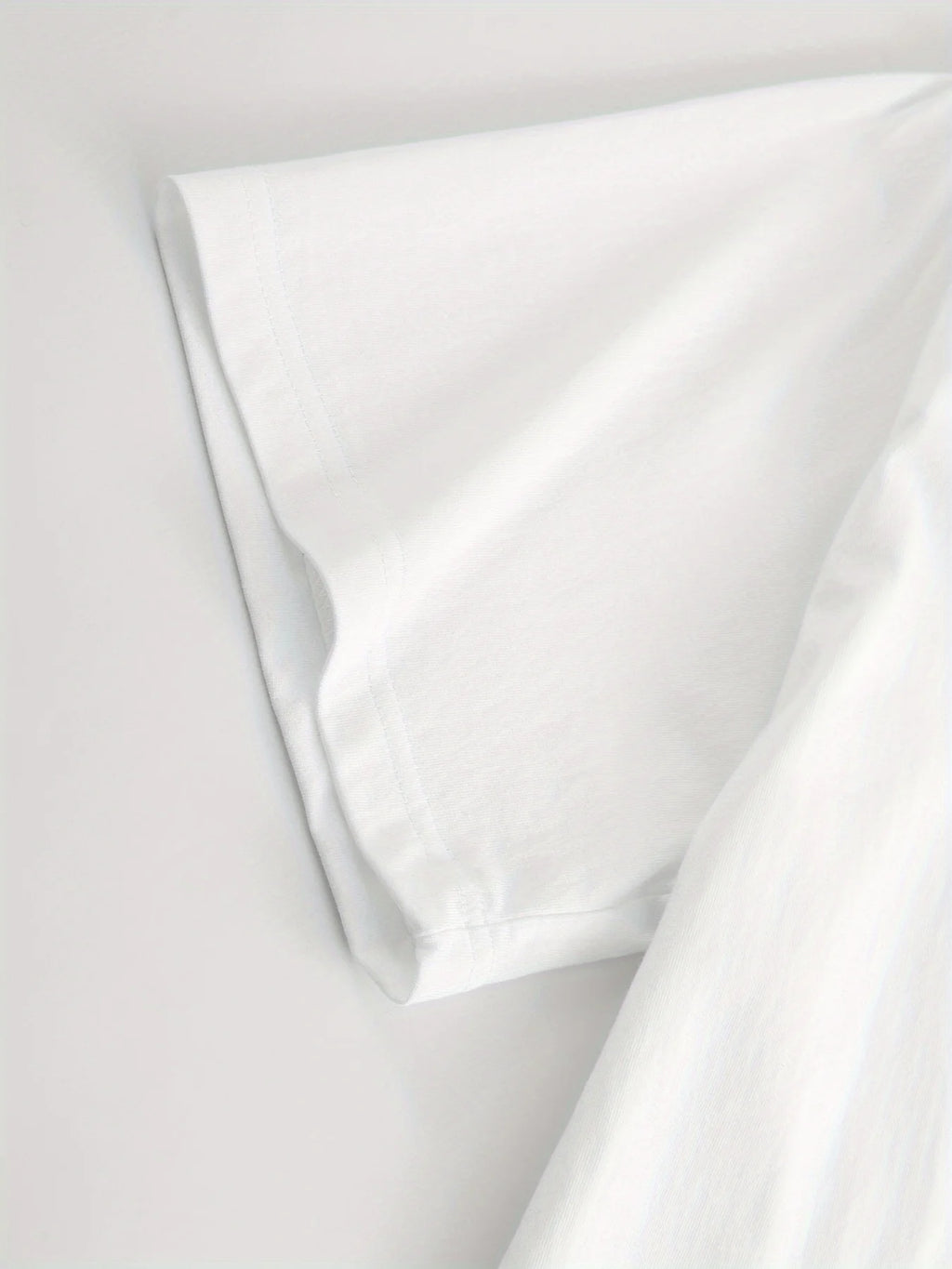 Men's Casual Graphic T-Shirt Design Pure Cotton Breathable Comfortable Perfect for Summer Outings and Casual Attire