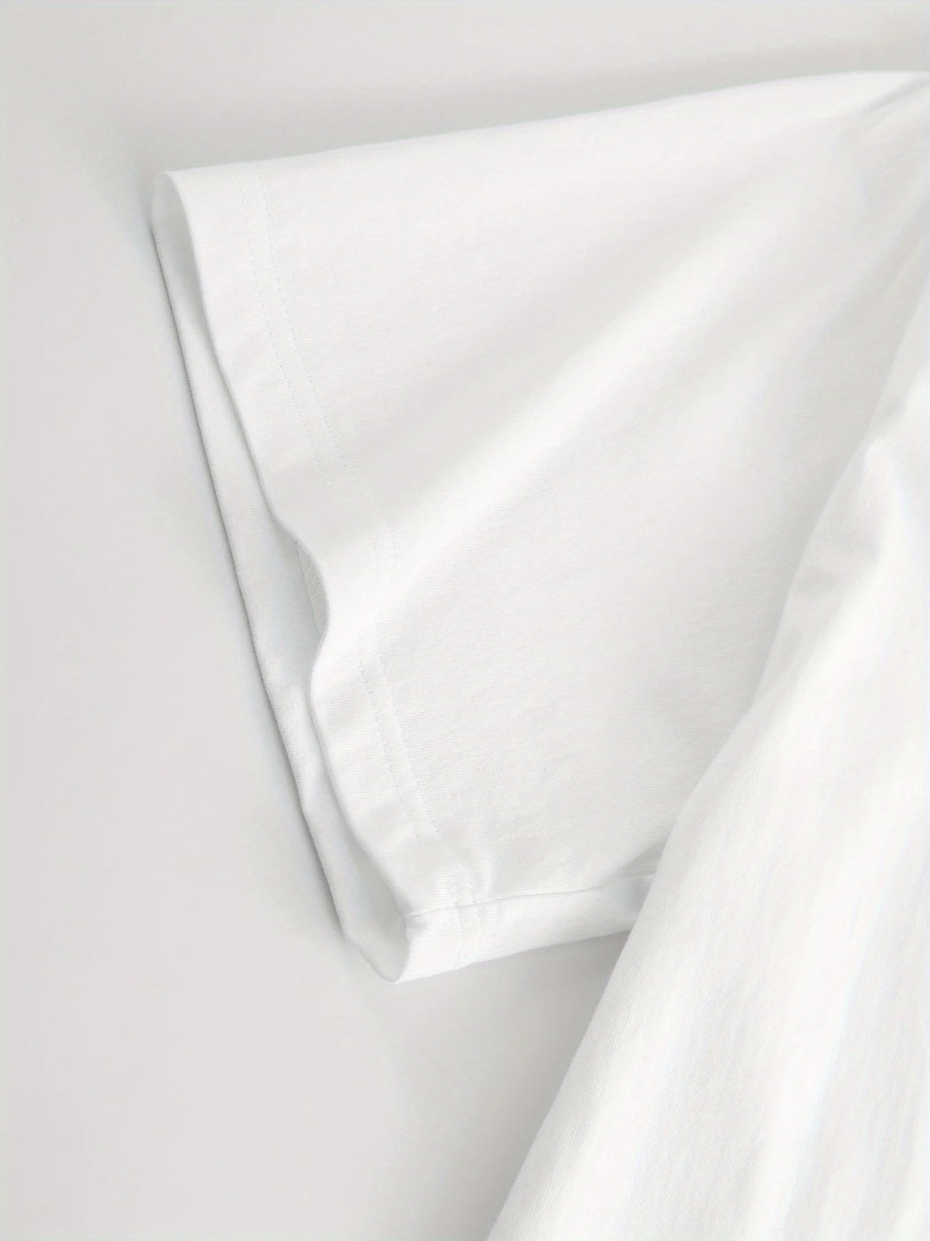 Men's Casual Graphic T-Shirt Design Pure Cotton Breathable Comfortable Perfect for Summer Outings and Casual Attire