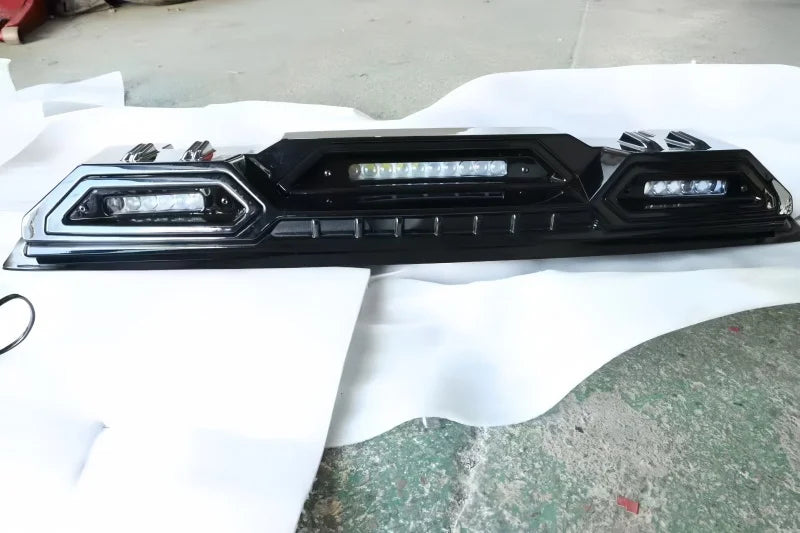 Car Roof Three-eye Spotlight Fit for JETOUR Traveler T2 2023-2025  Modified Auto LED Off-road Searchlight Exterior Accessories